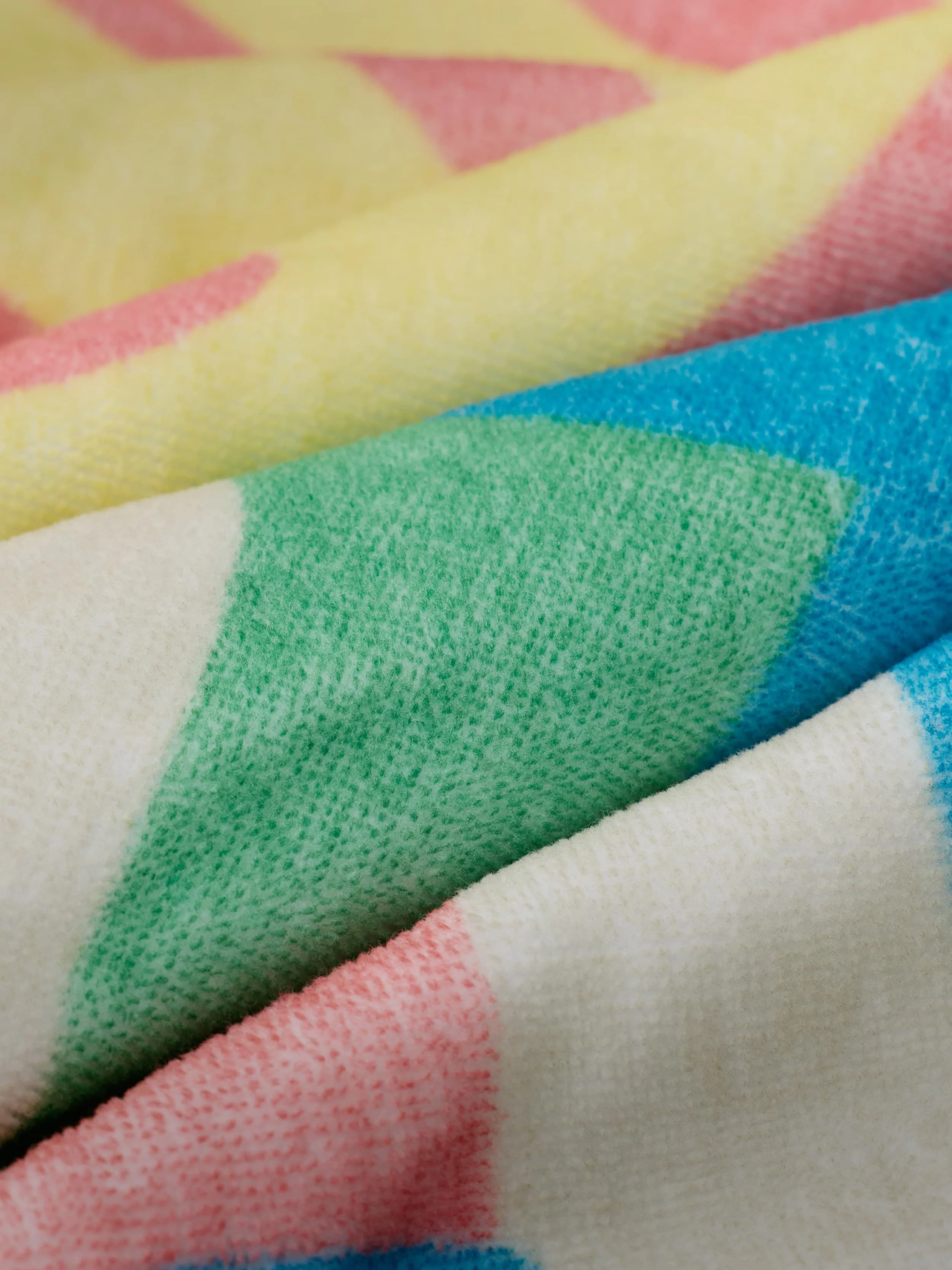 Faherty x Quiksilver Beach Towel - Sunshine Coast Tile - Image 5