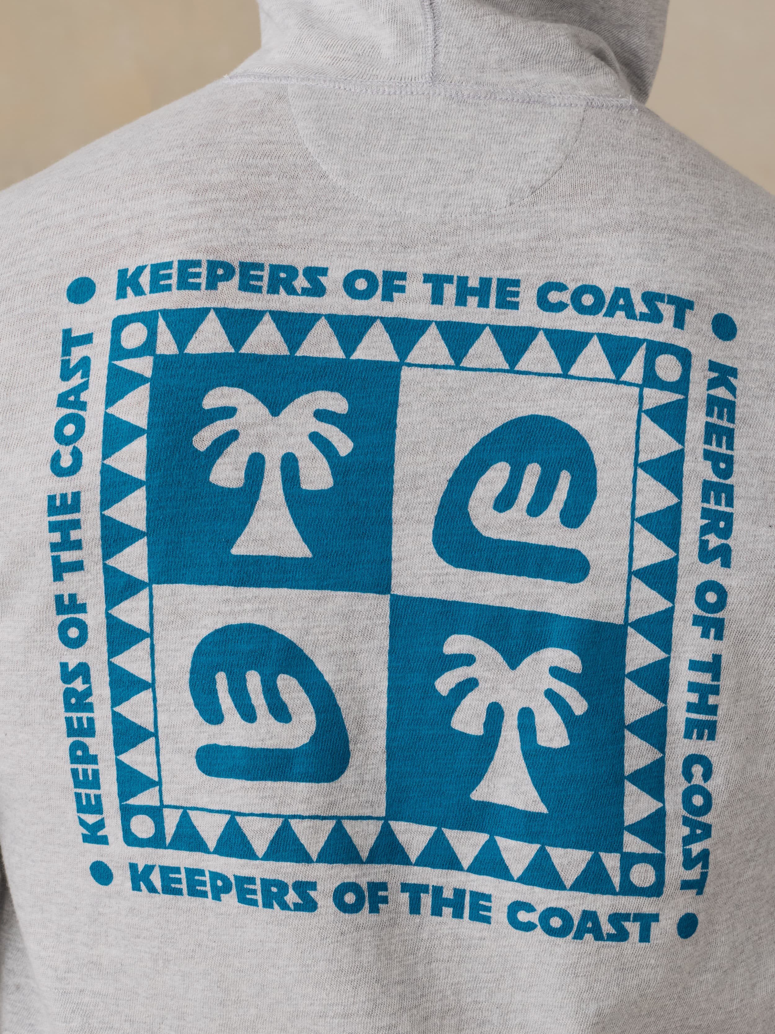 Faherty x Surfrider Sunwashed Organic Hoodie - Light Grey Heather - Image 5