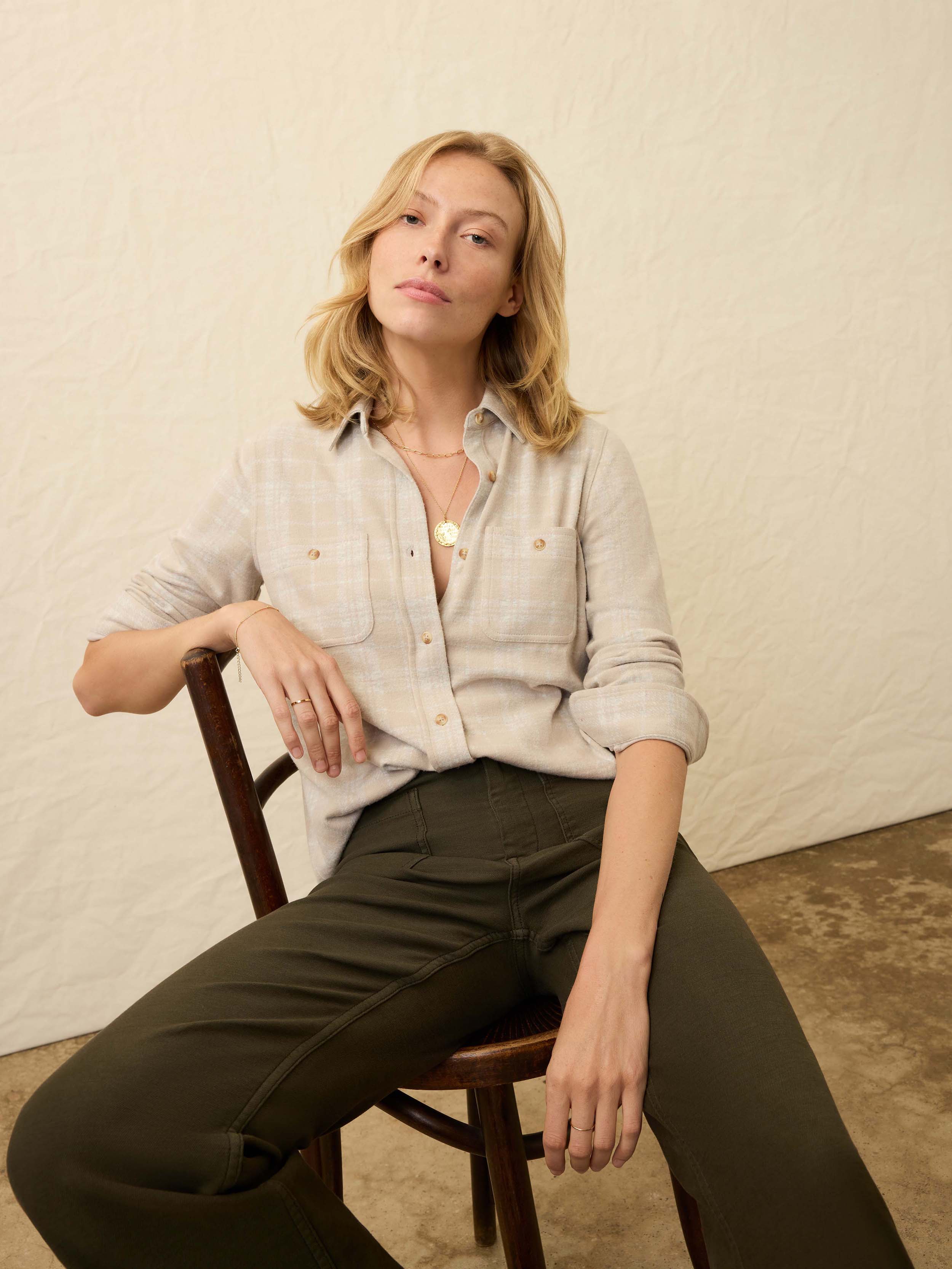 Legend™ Sweater Shirt - Desert Plains Plaid - Image 4