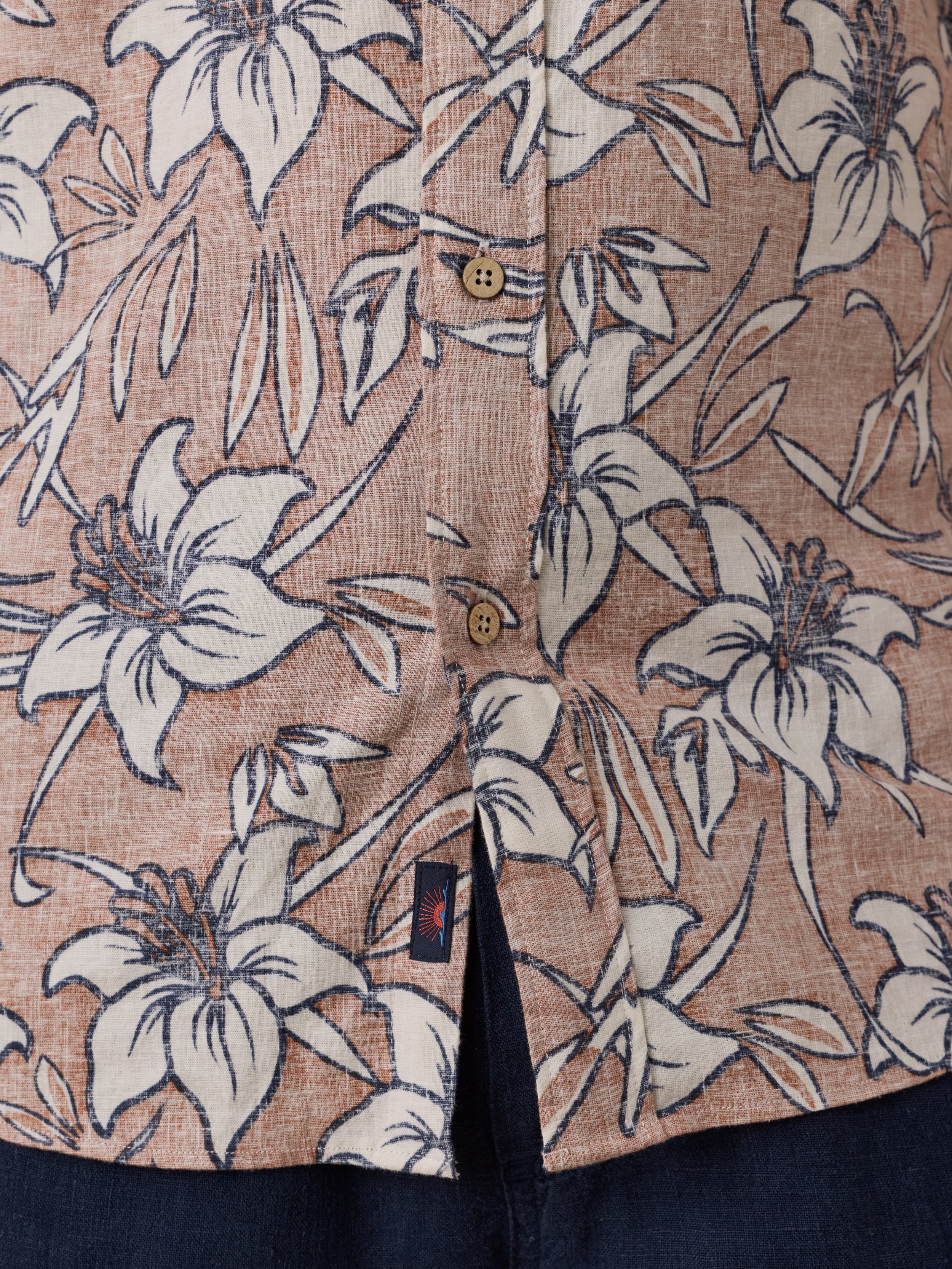 Short-Sleeve Breeze Shirt - Cloud Rust Lotus - Image 5