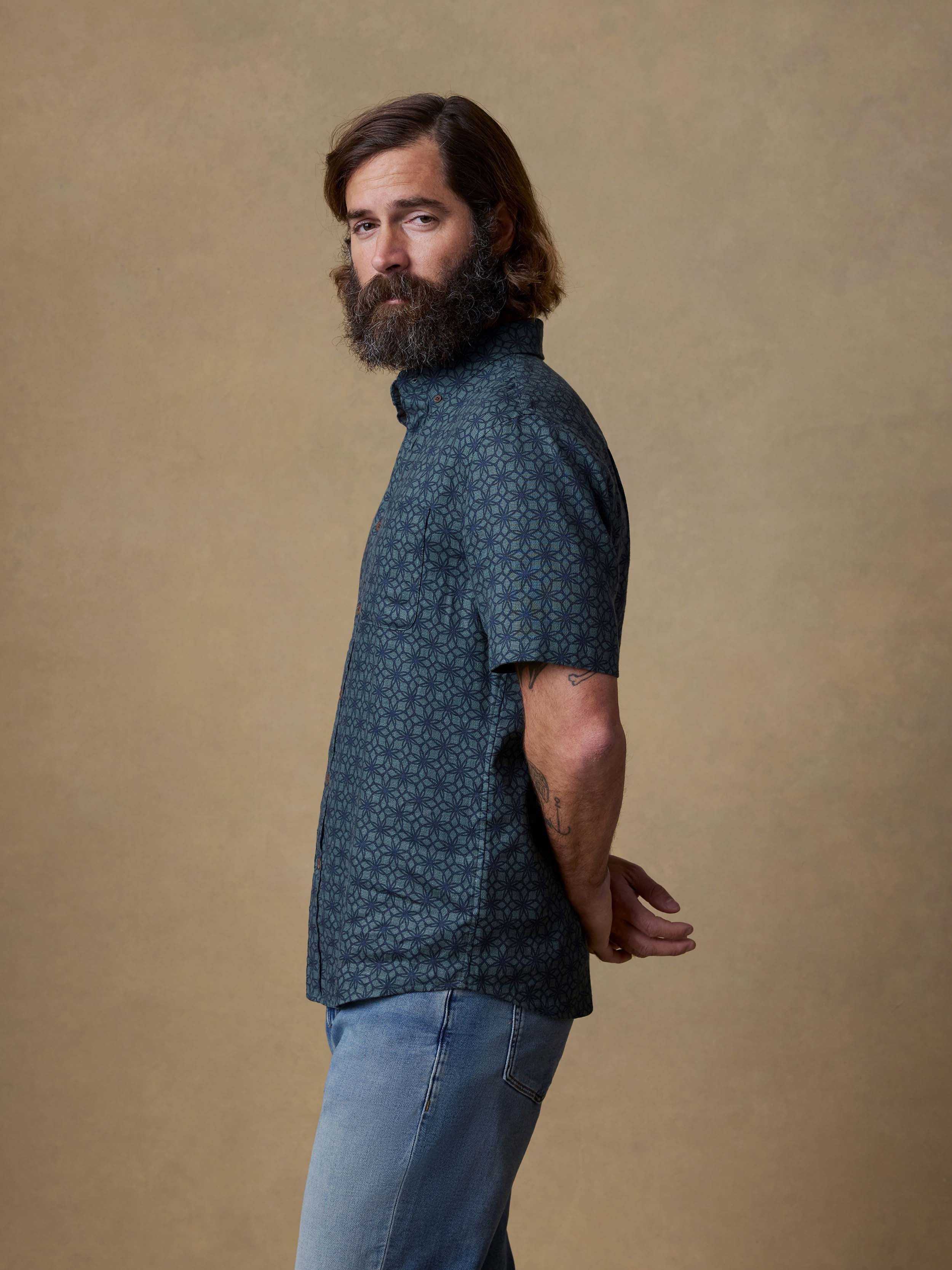 Short-Sleeve Breeze Shirt - Spruce Lotus Tile - Image 4