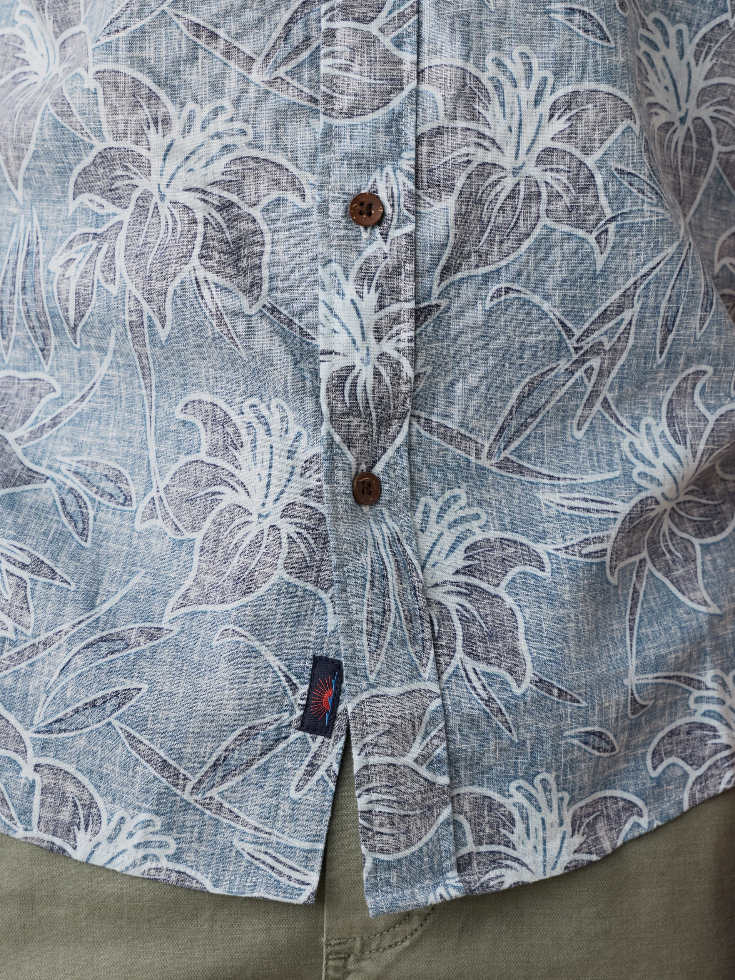 Short-Sleeve Breeze Shirt - Stormy Sea Lotus - Image 3