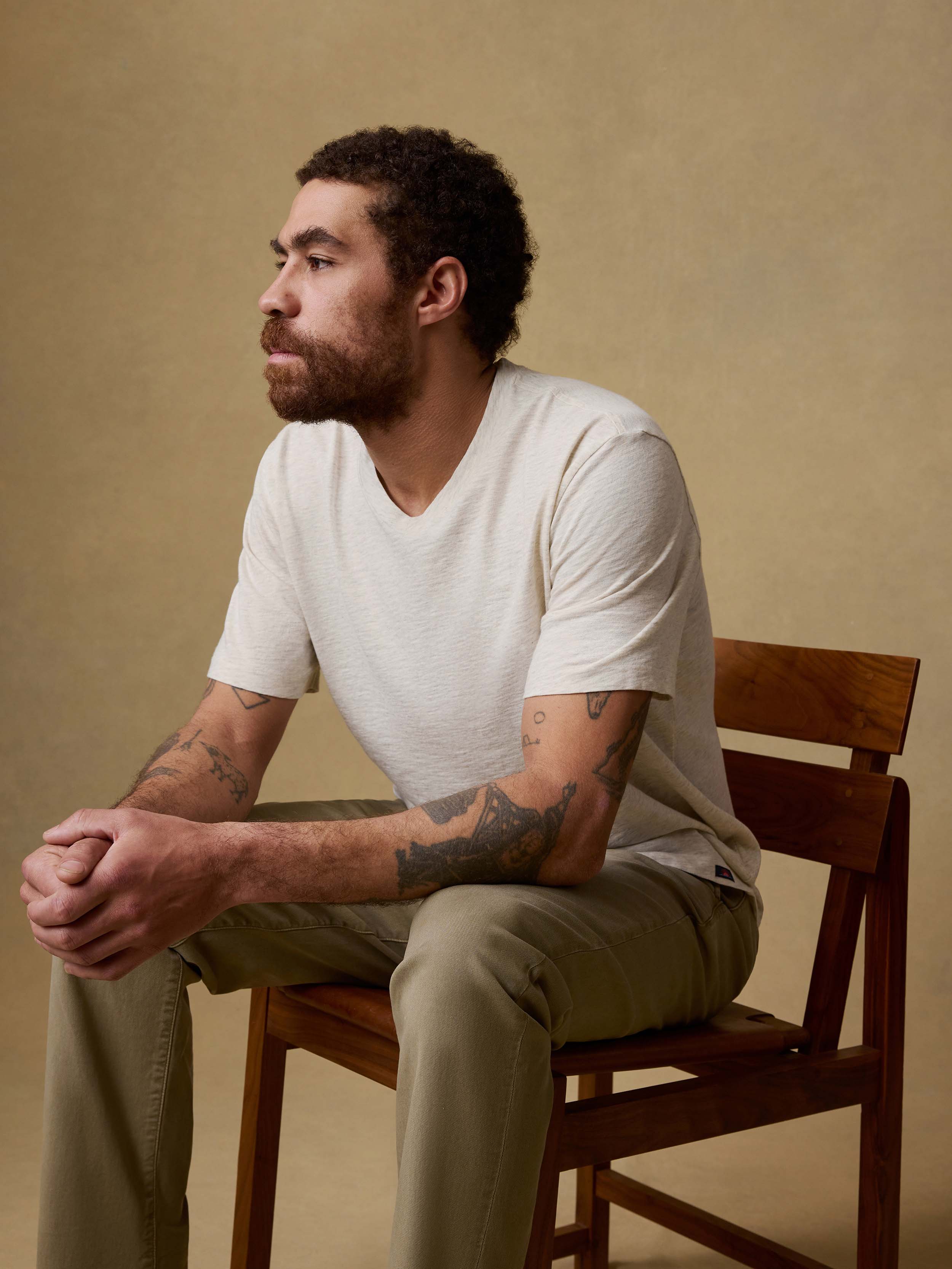 Short-Sleeve Sunwashed V-Neck Tee - Island Dune Heather - Image 4